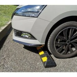 Butée De Parking Caoutchouc -Promos Matériel Boutique 18707918 3