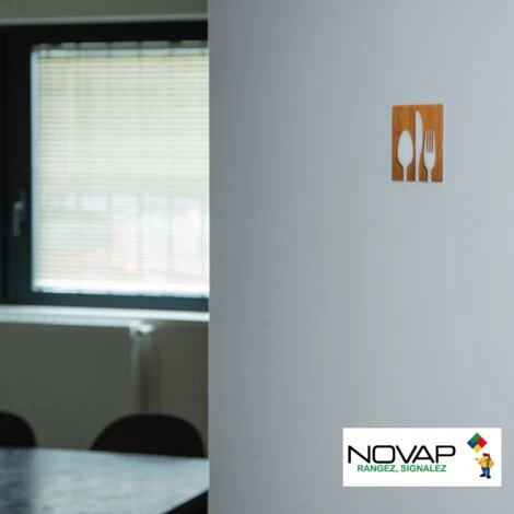 Plaquette Toilettes Handicapés - Wood Chêne Naturel 90x90mm - 4350080 2 Plaquette Toilettes Handicapés - Wood Chêne Naturel 90x90mm - 4350080 – Image 2