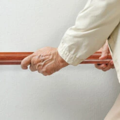 Relaxdays Rampe D’escalier, 150 Cm, Main Courante Escalier, Aluminium, Aspect Chêne Intérieur Extérieur, Ø 42mm, Brun 7 Relaxdays Rampe D’escalier, 150 Cm, Main Courante Escalier, Aluminium, Aspect Chêne Intérieur Extérieur, Ø 42mm, Brun -Promos Matériel Boutique 31795694 3