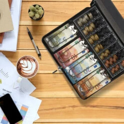 Relaxdays Caisse à Monnaie, Verrouillable, Monnayeur & 4 Compartiments à Billets, Fer, HLP 8,5 X 30,5 X 24,5 Cm, Gris 9 Relaxdays Caisse à Monnaie, Verrouillable, Monnayeur & 4 Compartiments à Billets, Fer, HLP 8,5 X 30,5 X 24,5 Cm, Gris -Promos Matériel Boutique 31798668 5