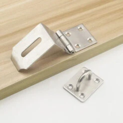 90 Degrés Moraillon De Cadenas Avec Cadenas Et Vis, Moraillon De Loquet De Porte En Acier Inox, Moraillon Cadenas à Angle Droit Indéformable Pour Porte En Bois, Jardin, Fenêtres, Armoires, Garage LO-R -Promos Matériel Boutique 56773538 4