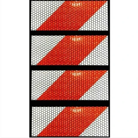 Bande De Signalisation Réfléchissante En Sergé Rouge Et Blanc De 10 Cm De Large Et 25 M De Long. 4 Bande De Signalisation Réfléchissante En Sergé Rouge Et Blanc De 10 Cm De Large Et 25 M De Long. – Image 4