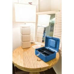 ARREGUI Elegant Caisse à Monnaie Et Billets à Clé Pour Ranger Et Transporter L'argent, Caisse En Acier Monnayeur Et Compartiment Pieces, Coffre Fort Portatif 20 Cm De Longueur Bleu C9225 -Promos Matériel Boutique 87945491 3