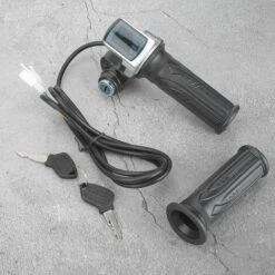 Poignée D'accélérateur électrique Accélérateur à Demi-Torsion 36V Avec Indicateur De Puissance à LED Serrure à Clé Pour Motos électriques Scooters Moto 7 Poignée D'accélérateur électrique Accélérateur à Demi-Torsion 36V Avec Indicateur De Puissance à LED Serrure à Clé Pour Motos électriques Scooters Moto -Promos Matériel Boutique 95085656 4