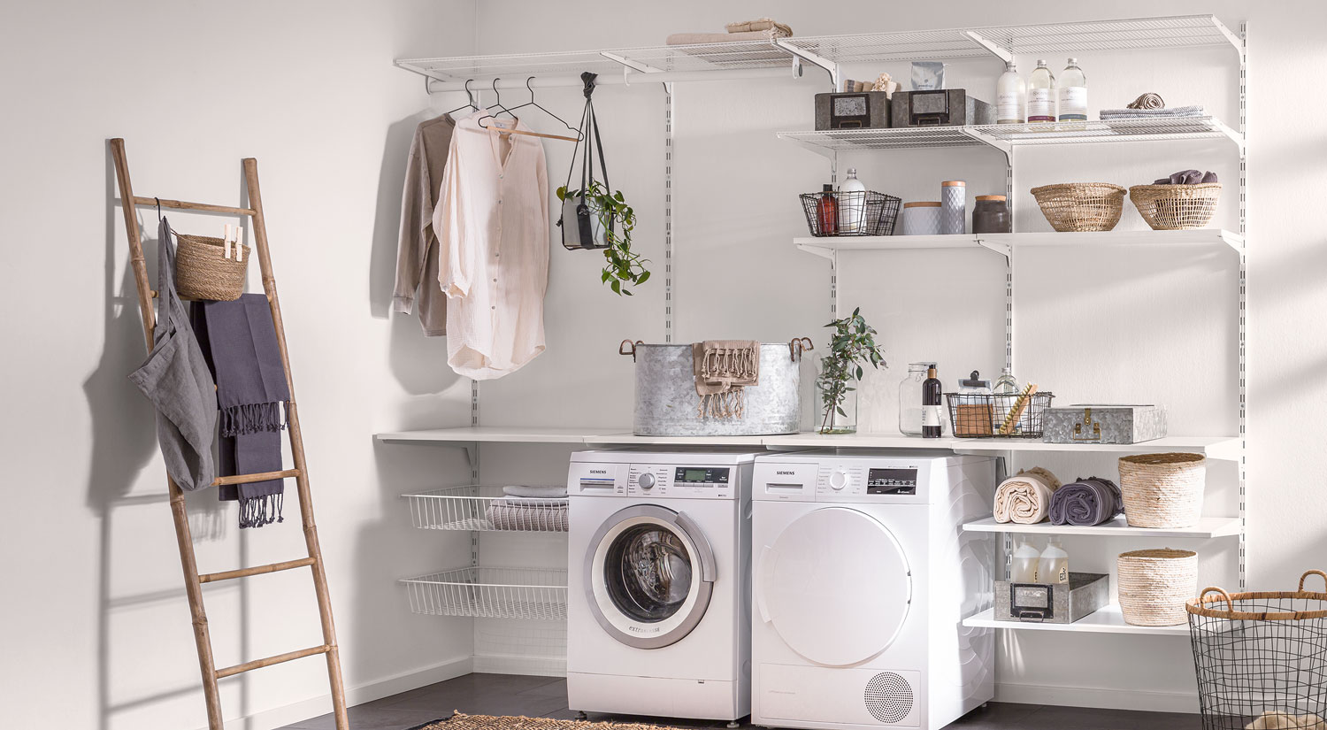 Promos Matériel Boutique -Promos Matériel Boutique cremaillere et console avec etageres p slot et paniers en fil metallique